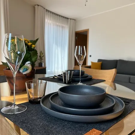 Kvartal Lux Apartment *