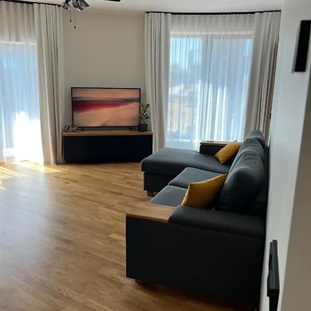 Kvartal Lux Apartment